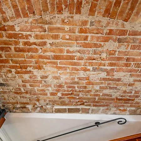 Al Duca شقة غوريزيا