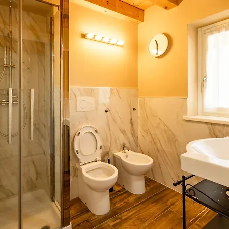 Al Duca غوريزيا